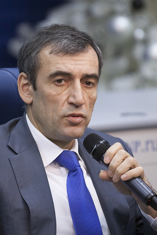 Член Комитета Совета Федерации по экономической политике Николай Власенко