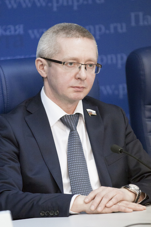 Член Комитета Совета Федерации по бюджету и финансовым рынкам Олег Казаковцев