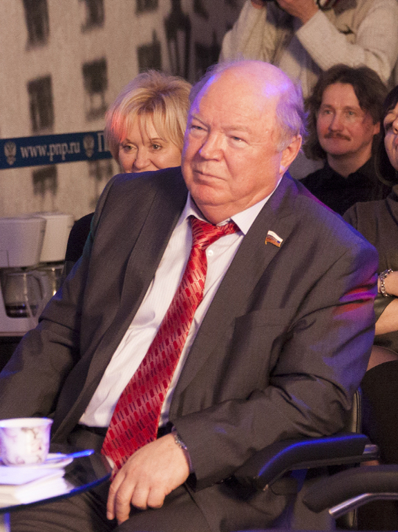 Первый заместитель Председателя Комитета Совета Федерации по науке, образованию, культуре и информационной политике Виктор Лопатников