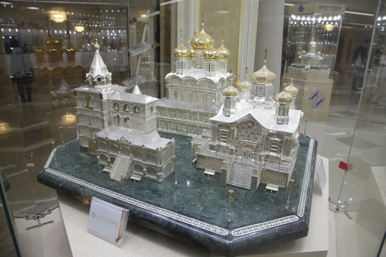 Работа костромских мастеров