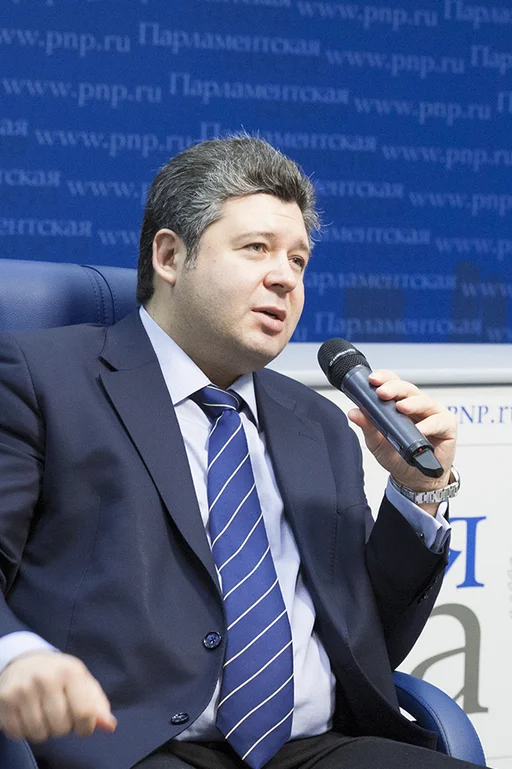 Член Общественной Палаты Российской Федерации, писатель, политолог Максим Григорьев 
