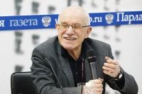 Режиссер Александр Митта