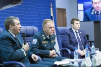 Участники дискуссии
