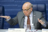 Член Комитета Совета Федерации по экономической политике, руководитель рабочей группы Совета Федерации по энергетике, энергосбережению и повышению энергетической эффективности Виктор Рогоцкий