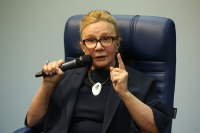 Первый зампред Комитета Совета Федерации по социальной политике Людмила Косткина