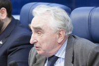 Руководитель Лаборатории гигиенических исследований пищевых добавок ФГБУ «НИИ Питания» РАМН Геннадий Шатров 