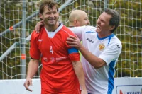 Игорь Ананских и Михаил Землинский — соперники на поле, но не в жизни