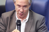 Руководитель исследовательского Центра «НИФИ», профессор кафедры «Макроэкономическое регулирование» Финансового Университета при Правительстве РФ Игорь Варьяш