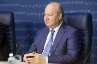 Член Комитета Госдумы по делам СНГ, евразийской интеграции и связям с соотечественниками Василий Лихачёв