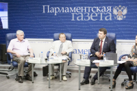 Участники дискуссии