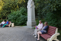 Памятник сёстрам милосердия 