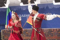 Лезгинка в исполнении Государственного академического заслуженного ансамбля танца Дагестана Лезгинка