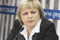 Член Комитета Госдумы по вопросам семьи, женщин и детей Елена Сенаторова