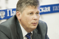 Руководитель Лаборатории химии пищевых продуктов НИИ питания РАМН, доктор биологических наук Владимир Бессонов