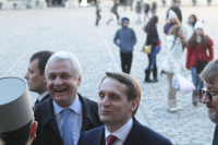 Сергея Нарышкина встречает французский генерал на пороге Дома Инвалидов