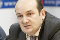 Доцент кафедры государственно-правовых дисциплин доктор юридических наук, профессор Московского университет имени С. Ю. Витте Леван Чихладзе 