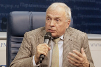 Член комитета Госдумы по финансовому рынку Борис Кашин