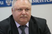 Член Комитета Государственной Думы по земельным отношениям и строительству Олег Валенчук