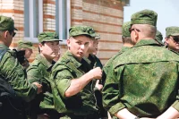Председатель Комитета Государственной Думы по делам общественных объединений и религиозных организаций, член фракции ЛДПР Ярослав Нилов после сборов станет капитаном запаса