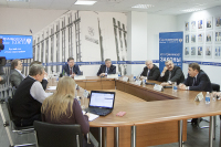 Участники дискуссии