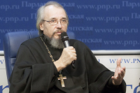 Настоятель строящегося храма во имя Святых равноапостольных Кирилла и Мефодия, клирик храма Девяти мучеников Кизических, иерей Владимир (Соколов)