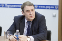 Министр экономики Российской Федерации, член Президиума Правительства РФ 1992 — 1993 гг. Андрей Нечаев