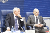 Участники дискуссии