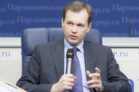 Член Комитета Госдумы по бюджету и налогам Дмитрий Ушаков