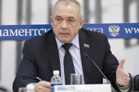 Первый заместитель председателя Комитета Госдумы по транспорту, председатель Координационного совета по оптимизации движения внешнеторговых грузопотоков Михаил Брячак