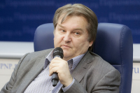 Первый заместитель председателя Комитета Госдумы экономической политике, инновационному развитию и предпринимательству Михаил Емельянов