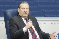 Первый заместитель Комитета СФ по конституционному законодательству и государственному строительству Алексей Александров