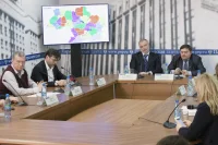 Участники дискуссии