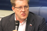 Член комитета Государственной Думы по собственности Антон Жарков