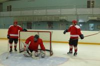 На воротах - зам.председателя Валерий Ижицкий