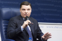 Член комитета Государственной Думы по энергетике Андрей Крутов