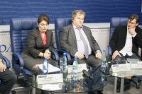 Участники дискуссии