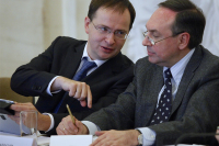 Министр культуры РФ Владимир Мединский и глава комитета Госдумы по образованию Вячеслав Никонов