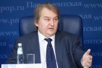 Михаил Емельянов