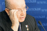 Первый заместитель председателя Комитета Совета Федерации по обороне и безопасности  Александр Чекалин