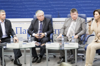 Участники дискуссии