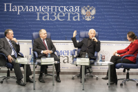 Участники пресс-конференции