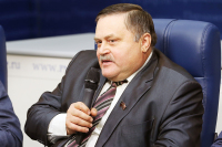 Член фракции КПРФ в Госдуме Владимир Соловьев