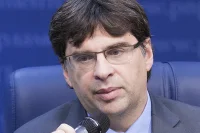 Председатель Конфедерации защиты прав потребителей Дмитрий Янин