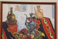 ... в том числе картину А.Магомедова Дагестанский натюрморт (холст, масло, 100х90 см)...