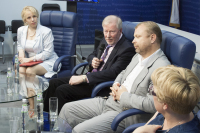 Участники дискуссии