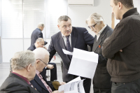 Эксперты готовятся к дискуссии