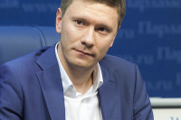 Первый заместитель исполнительного директора НП «Национальный центр общественного контроля в сфере ЖКХ», исполнительный директор федерального проекта «Школа грамотного потребителя» Александр Козлов