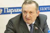 Член Комитета Совета Федерации по социальной политике Ильяс Бечелов