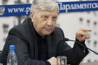 Заместитель директора по научной работе НИИ питания РАН член-корреспондент РАМН, профессор, доктор медицинских наук Минкаил Гаппаров