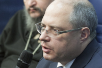 Председатель Комитета Госдумы по вопросам собственности, координатор Межфракционной депутатской группы по защите христианских ценностей Сергей Гаврилов